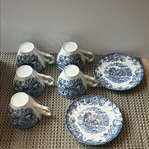 Set of #5 JOHNSON BROTHERS ( Coaching Scenes) & #2 saucers